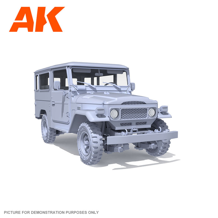 AK Interactive - 1/35 Scale Models - Fj43 Suv With Hard Top