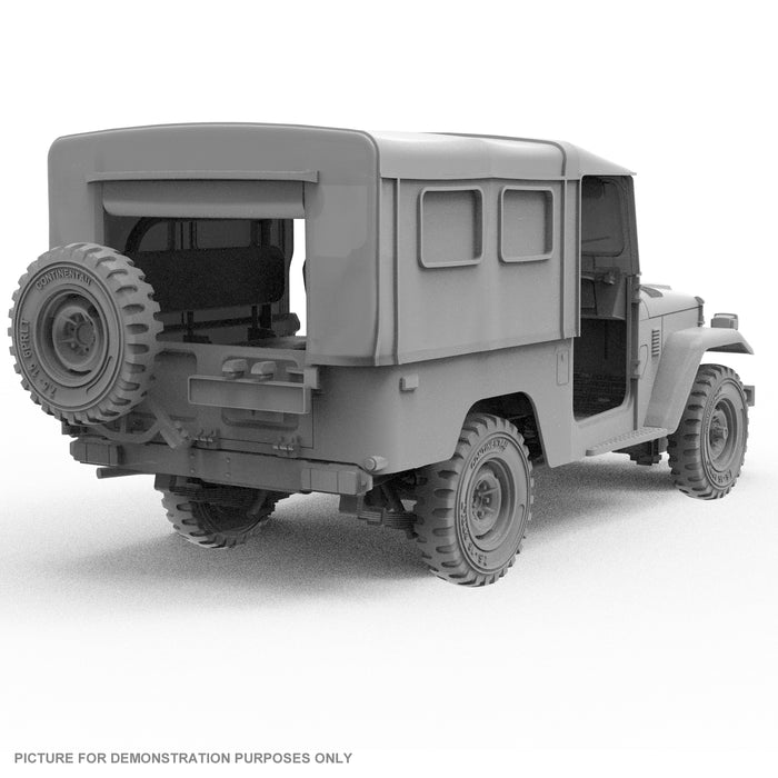AK Interactive - 1/35 Scale Models - FJ43 SUV WITH SOFT TOP IDF & LAF