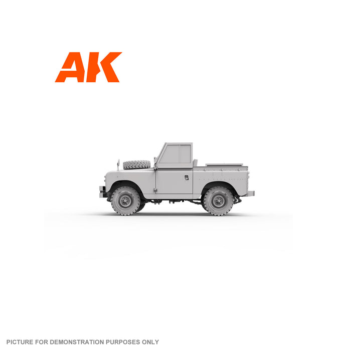 AK Interactive - 1/35 Scale Models - LAND ROVER 88 SERIES IIA ROVER 8