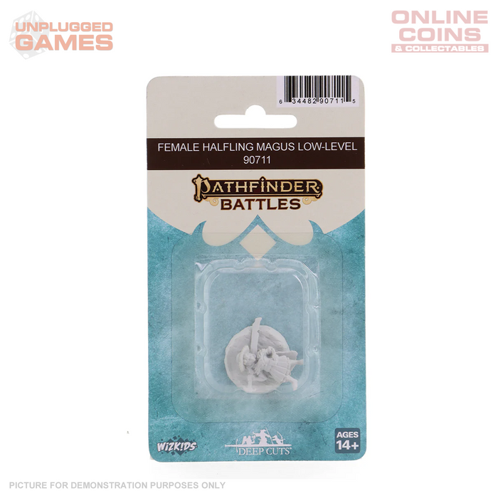 Pathfinder Deep Cuts - Female Halfling Magus Low-Level